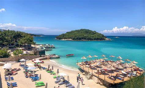 Plages turquoise et îlots de Ksamil