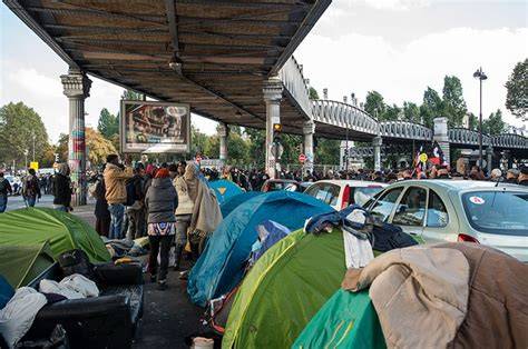 Camp de migrants Stalingrad Paris évacuation
