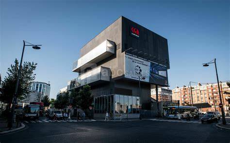 Façade du CGR Paris Lilas