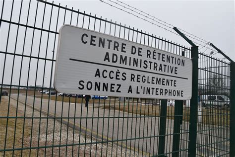 Centre de rétention administrative en France