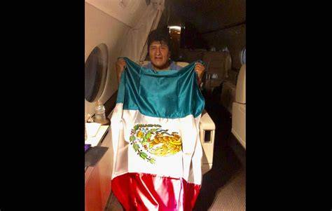 Avion militaire mexicain transportant Evo Morales